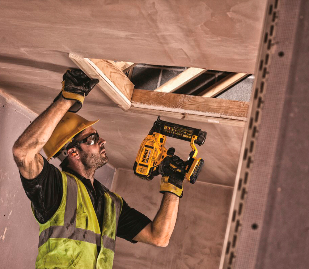 Capsator cu acumulator DEWALT DCN680D2-QW 240bat/min 18V 2Ah-8