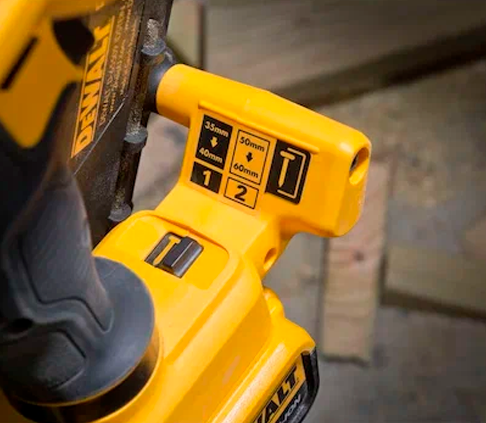 Nailer cu acumulator DEWALT DCN693P2 120bat/min 18V 5Ah-4