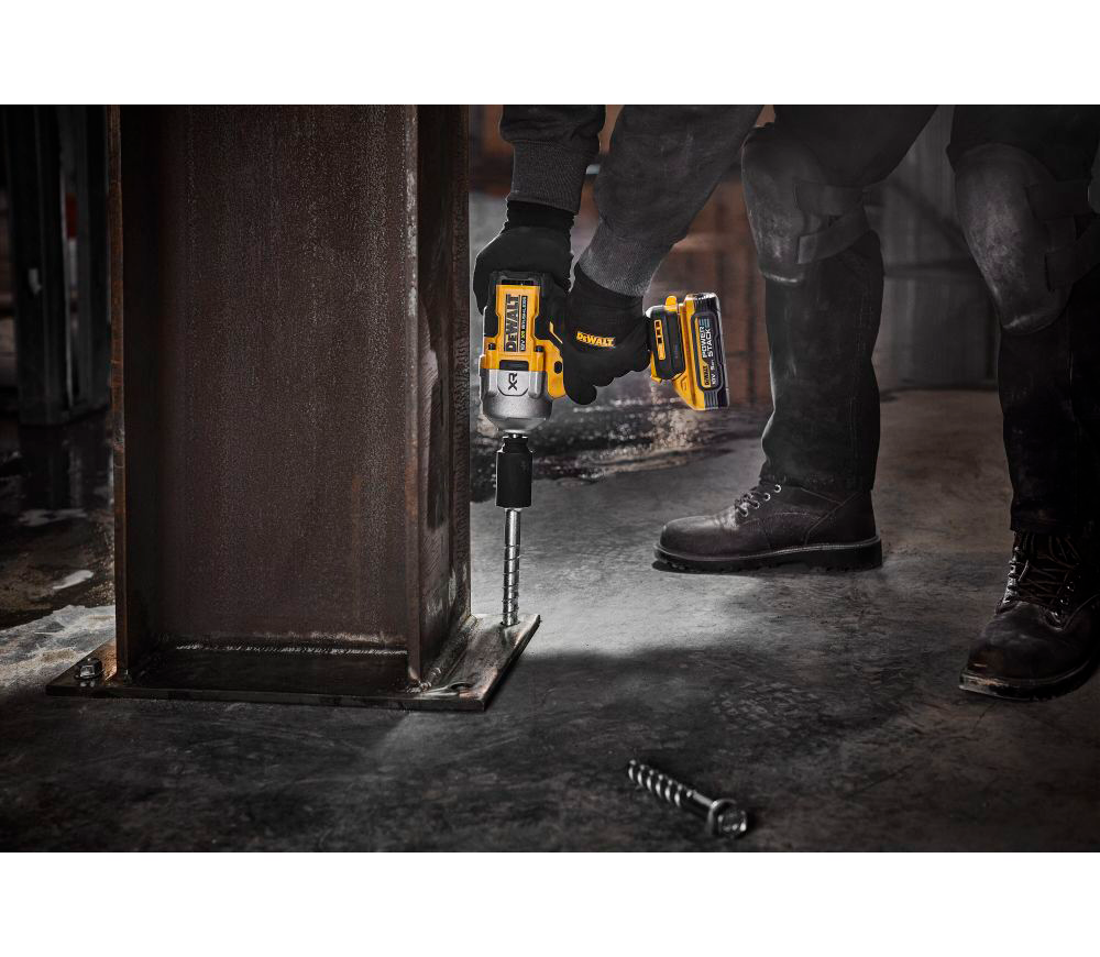 Mașină de înșurubat cu impact cu acumulator 18V (fără bat) DEWALT DCF961NT  2372Nm-8