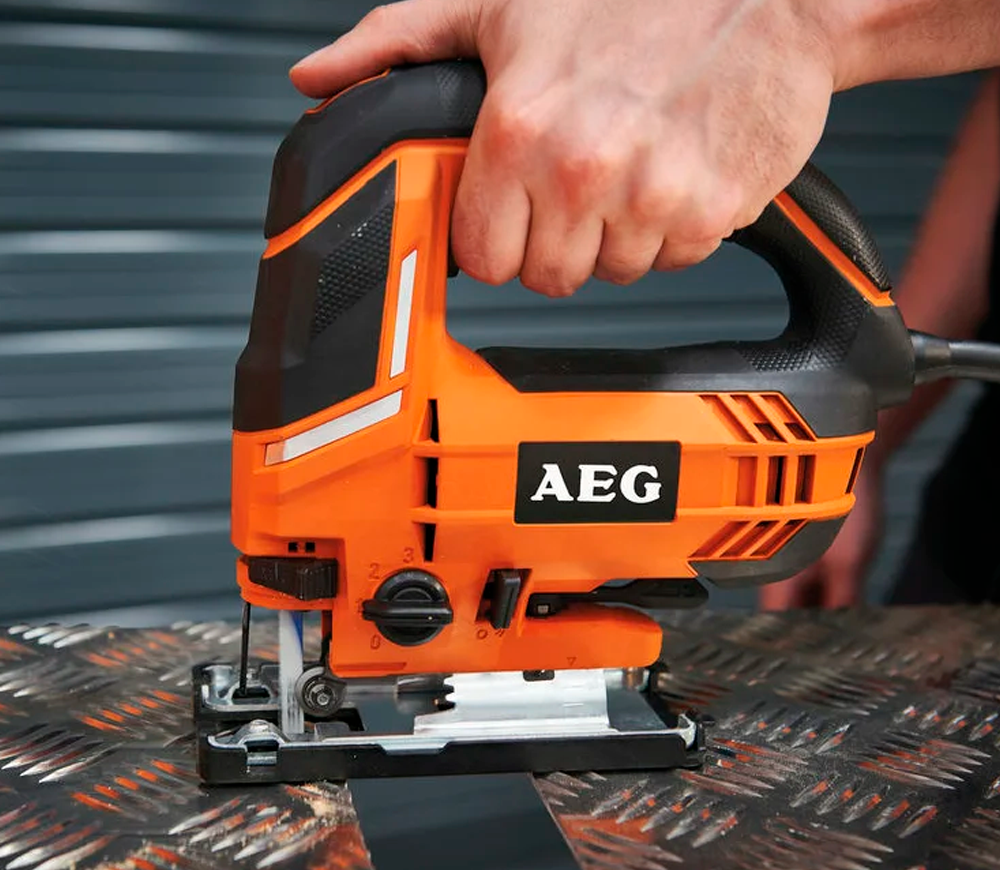 Лобзик AEG STEP 100X 700вт-8