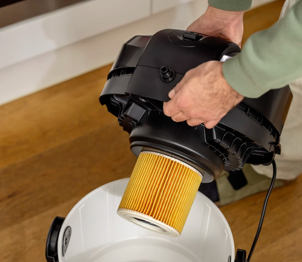 Aspirator сu curățarea umedă KARCHER SE 4 Plus 1000w 210mbar 4/4L-6