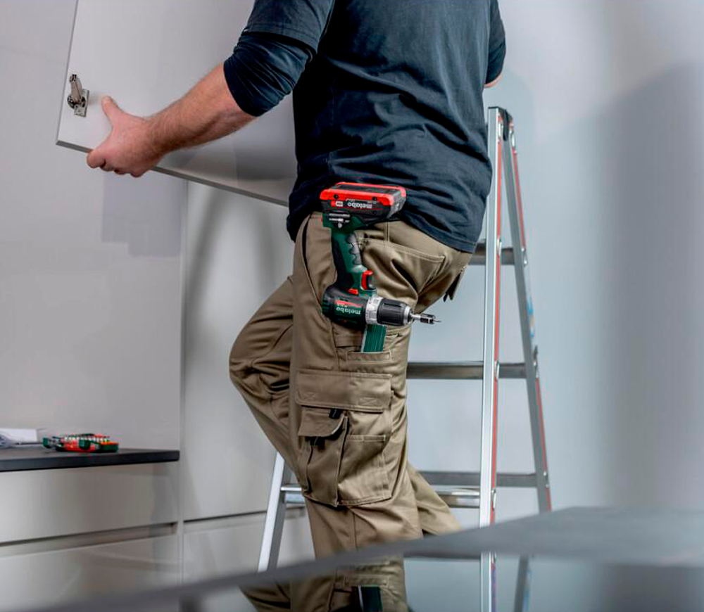 Mașină de înșurubat cu acumulator METABO BS 18 L BL 18V 2Ah-3