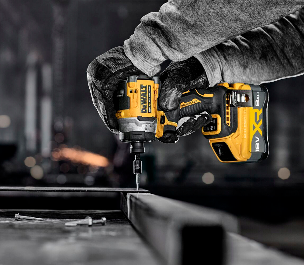 Șurubelnița cu acumulator сu impact (fără bat.) DEWALT DCF860N-XJ 18V-8
