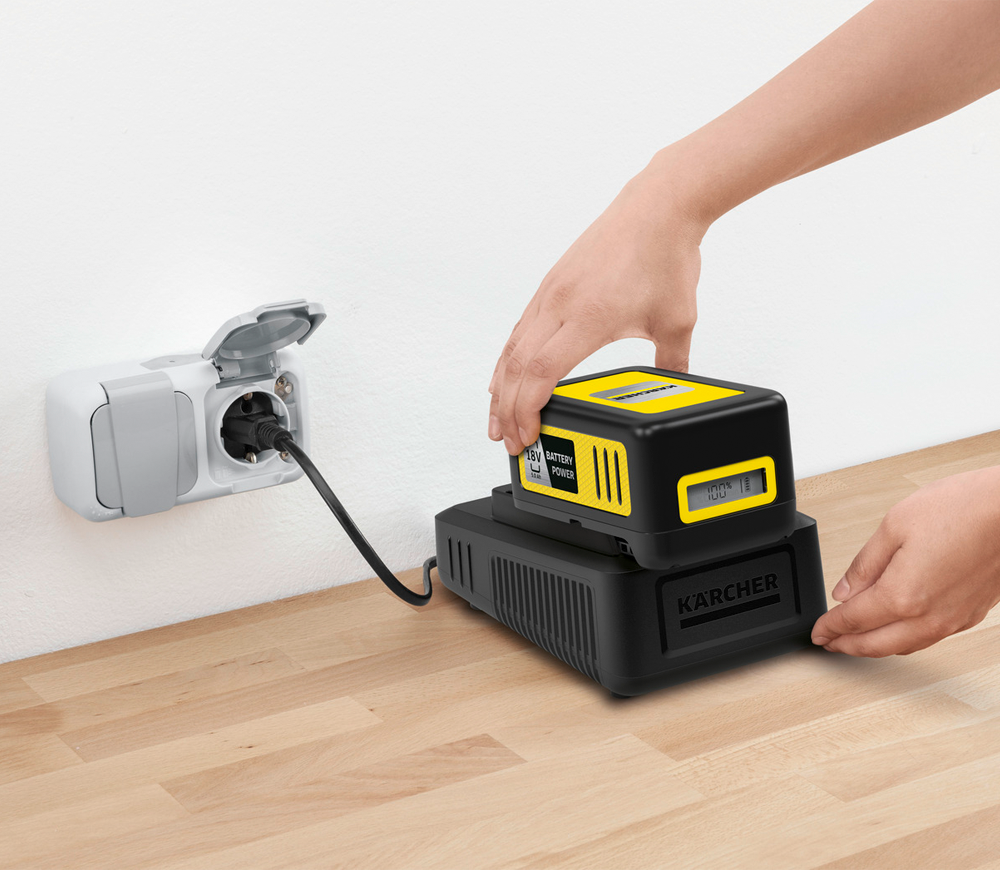 Набор зарядное устройство + аккумулятор KARCHER 2.445-063.0 55вт 18В 2.5A 5Ач-2