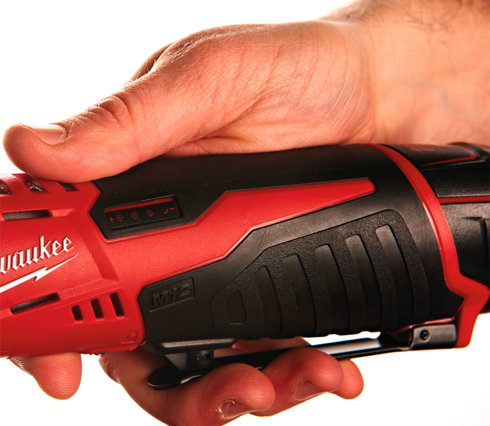 Cheie cu clichet fără fir 18V 2Ah MILWAUKEE M12 IR-201B 3/8 47Nm-3