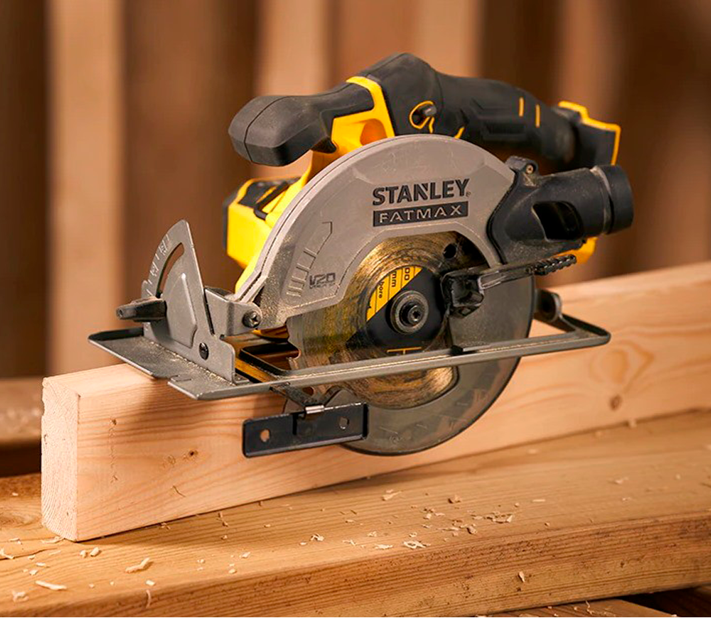 Fierăstrău circular cu acumulator (fără bat) STANLEY SFMCS500B-XJ 165mm 18V-7