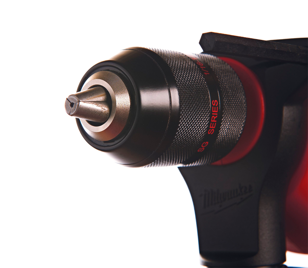Mașină de găurit cu percutie MILWAUKEE PD-705 705w-6