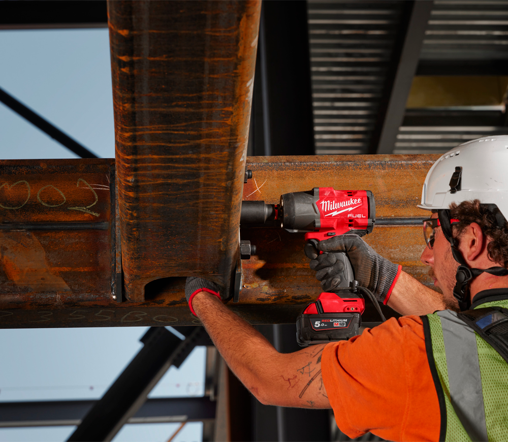 Mașină de înșurubat cu impact cu acumulator (fără bat) 18V MILWAUKEE M18 FHIW2F12-0 2034Nm-6