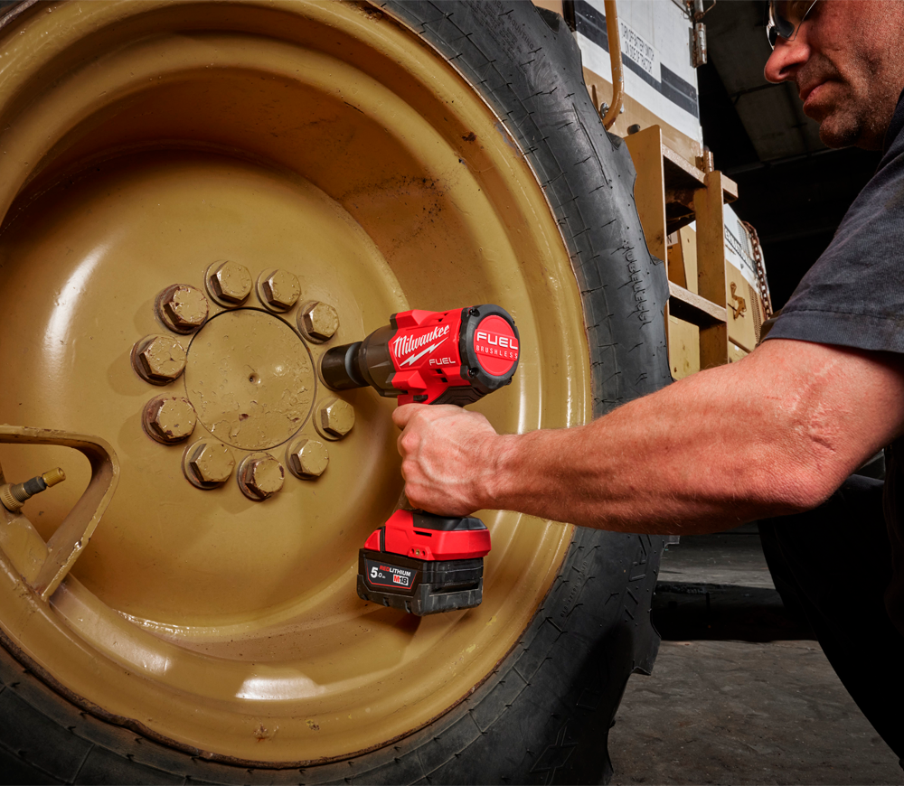 Mașină de înșurubat cu impact cu acumulator (fără bat) 18V MILWAUKEE M18 FHIW2F12-0 2034Nm-8