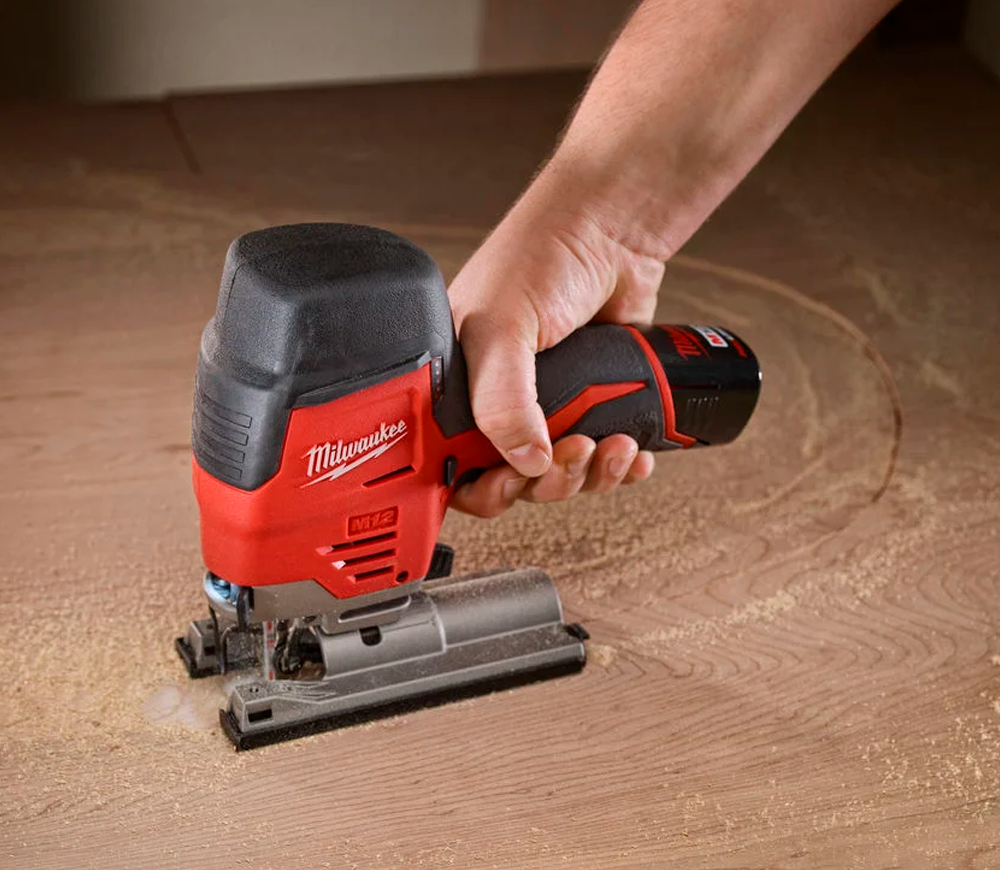 Fierăstrău pendular cu acumulator (fără bat) MILWAUKEE M12 JS-0 12V-8