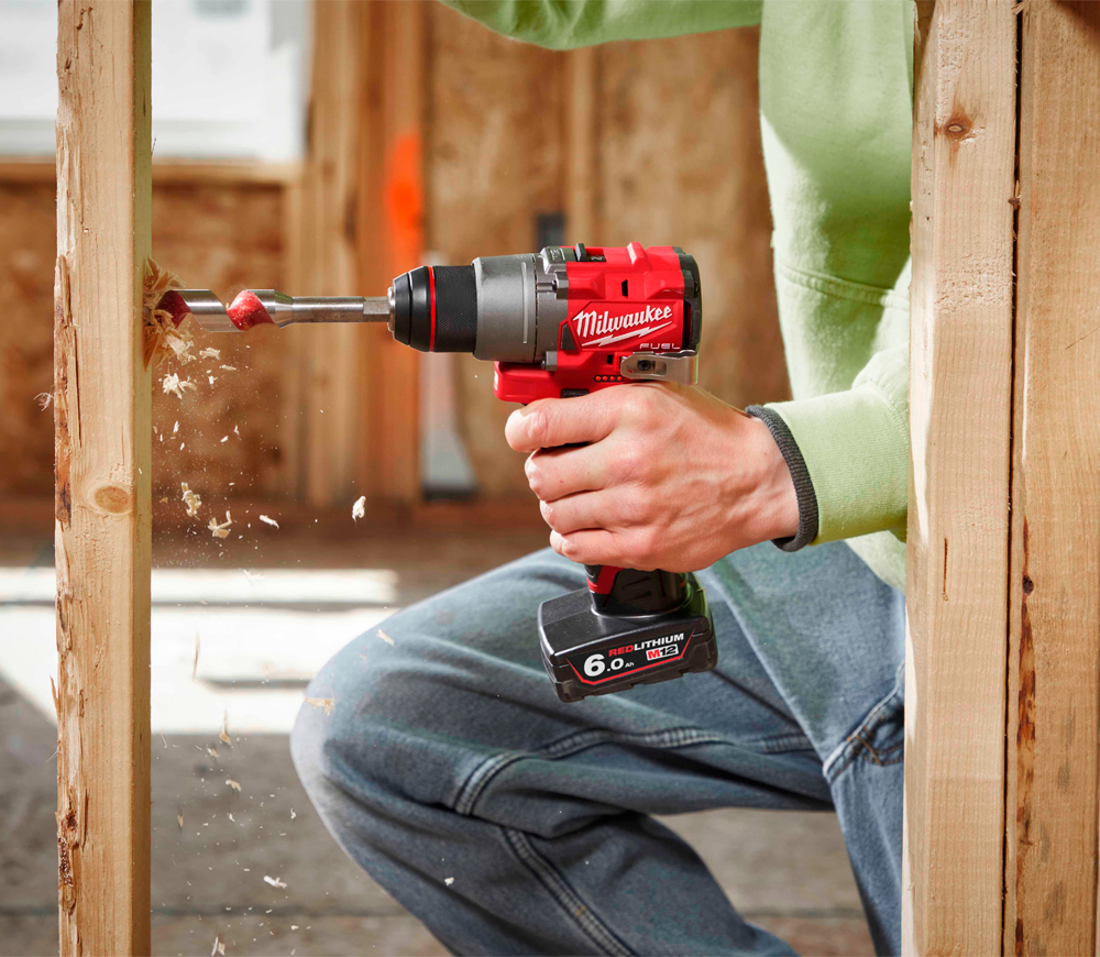 Шуруповёрт аккумуляторный MILWAUKEE M12 FDD-202X 12В 2Ач-7