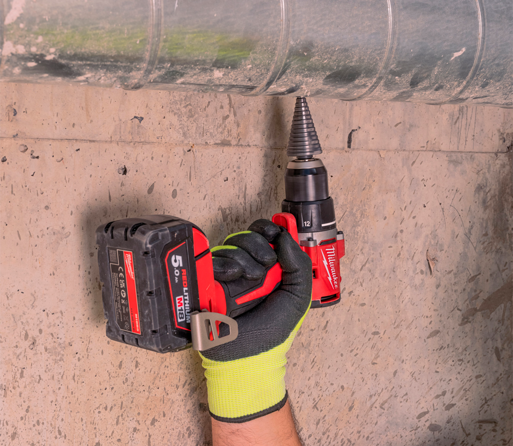 Mașină de înșurubat cu acumulator (fără bat.) MILWAUKEE M18 BLDDRC-0 18V-7