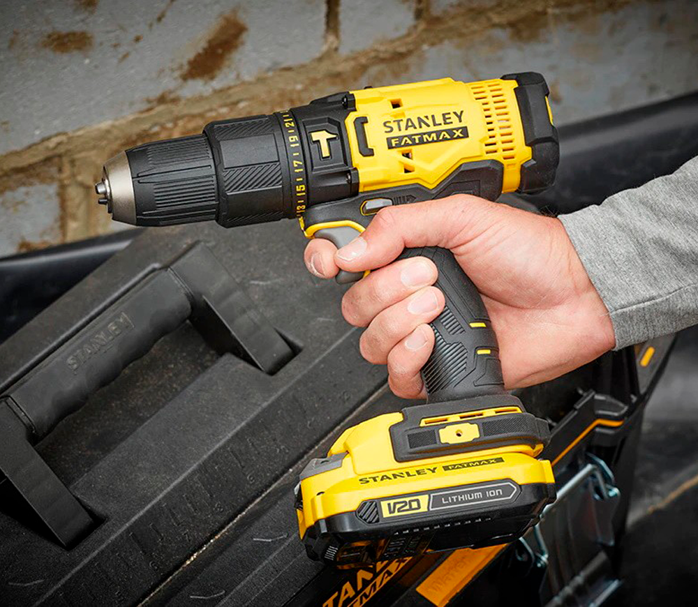 Mașină de înșurubat cu percuție cu acum. STANLEY SFMCD711C2K-QW 18V 1.5Ah-4