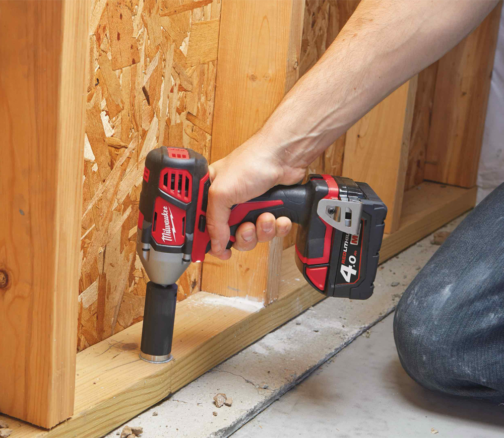 Mașină de înșurubat cu impact cu acumulator (fără bat) 18V MILWAUKEE M18 BIW12-0 240Nm-3