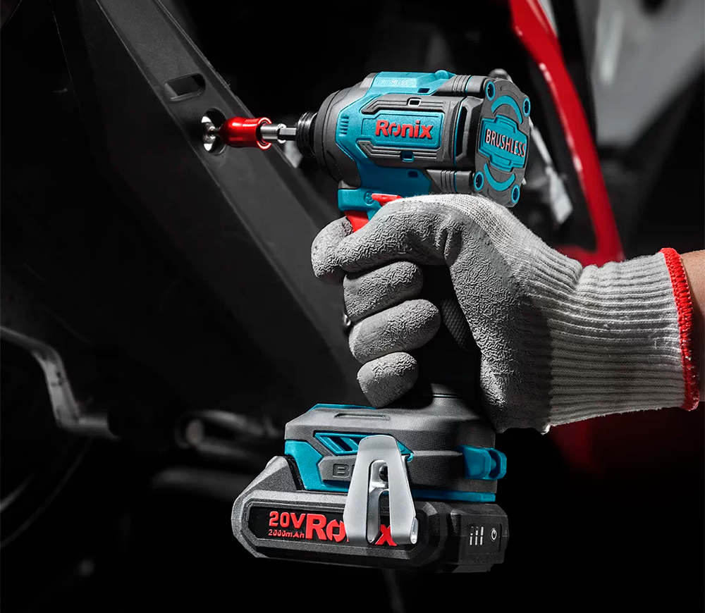 Șurubelnița cu acumulator сu impact RONIX 8653 20V 2Ah-2