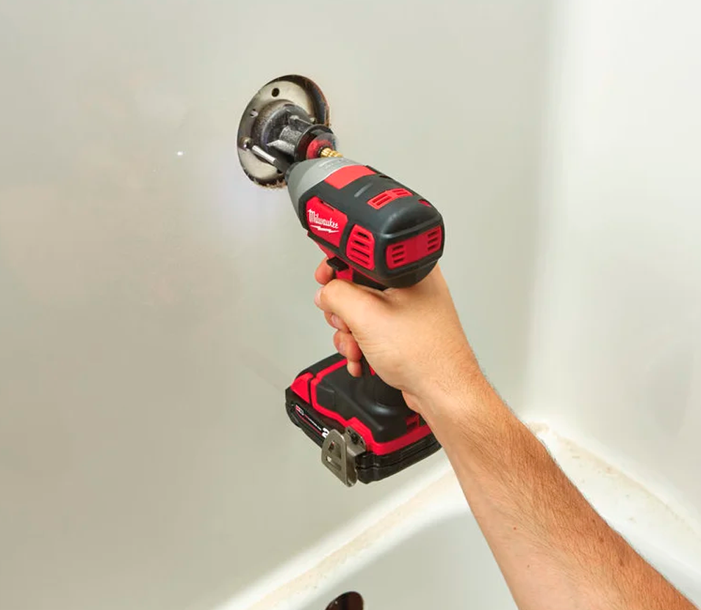 Șurubelnița cu acumulator сu impact (fără bat.) MILWAUKEE M18 BID-0 18V-5