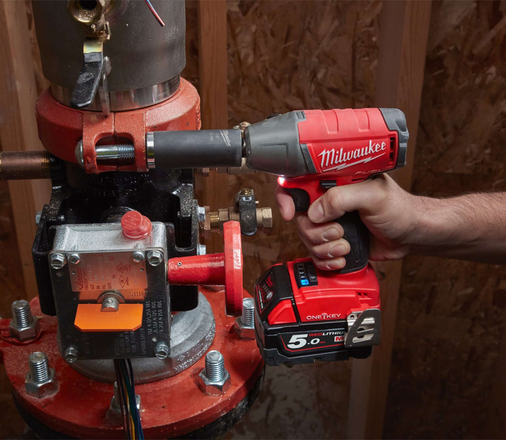 Mașină de înșurubat cu impact cu acumulator (fără bat) 18V MILWAUKEE M18 ONEIWP12-0 300Nm-2