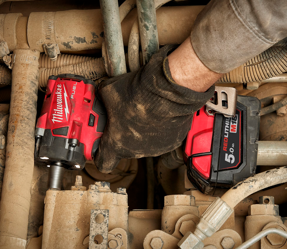 Mașină de înșurubat cu impact cu acumulator (fără bat) MILWAUKEE M18 FIW2F12-0 339Nm-3