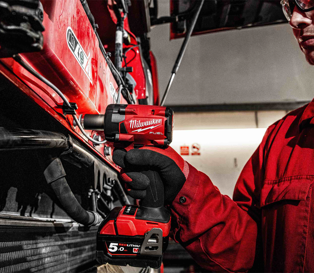 Гайковерт аккумуляторный (без АКБ) 18В MILWAUKEE M18 FIW2P12-0X 339Нм-5