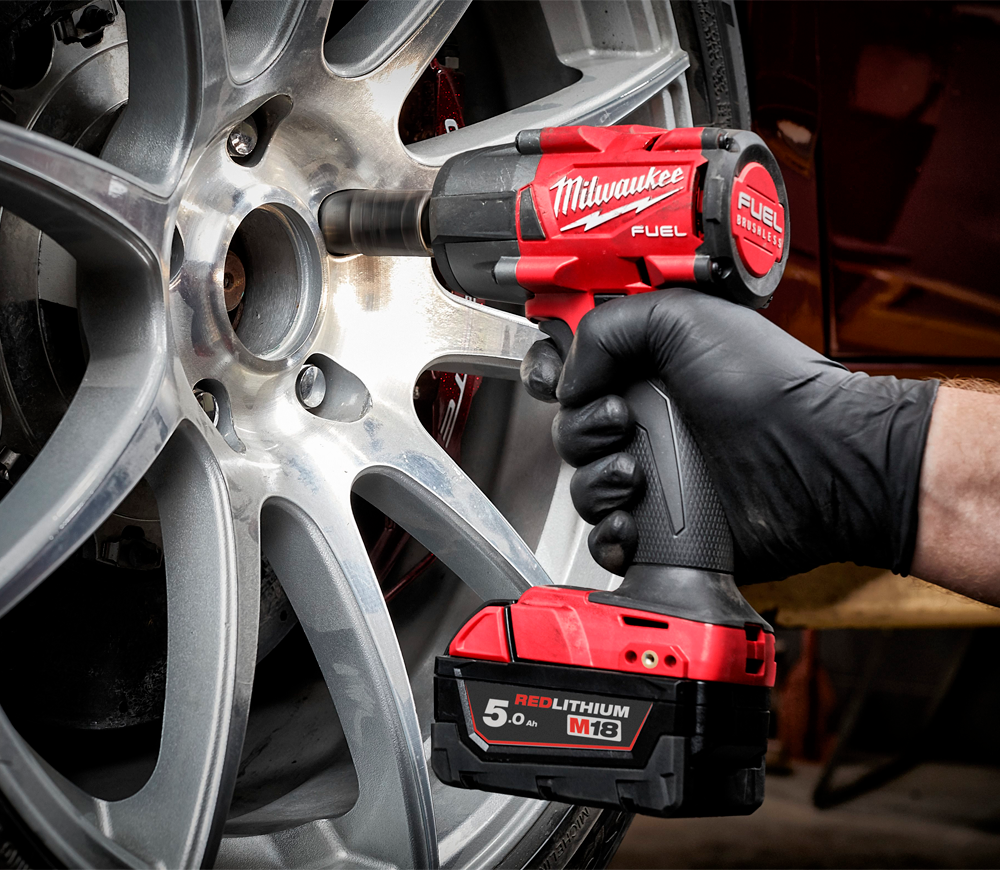Mașină de înșurubat cu impact cu acumulator (fără bat) 18V MILWAUKEE M18 FMTIW2F12-0 881Nm-11