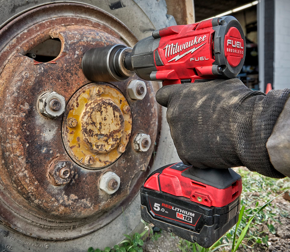 Mașină de înșurubat cu impact cu acumulator (fără bat) 18V MILWAUKEE M18 FMTIW2F12-0 881Nm-7
