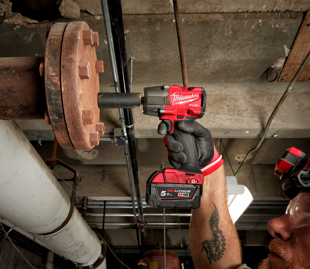 Mașină de înșurubat cu impact cu acumulator (fără bat) 18V MILWAUKEE M18 FMTIW2F12-0 881Nm-10