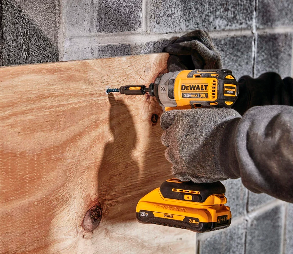 Șurubelnița cu acumulator сu impact (fără bat.) DEWALT DCF870N-XJ 18V-4
