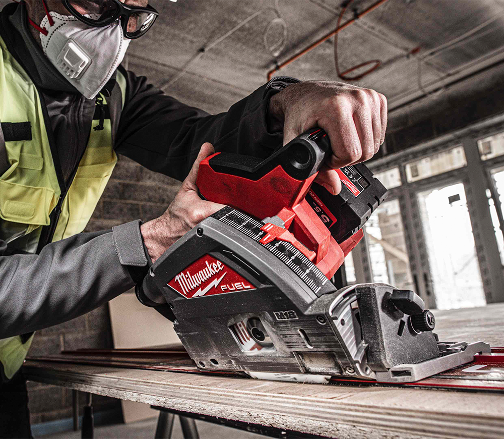 Fierăstrău circular cu acumulator (fără bat.) MILWAUKEE M18 FPS55-0P 165mm 18V-10