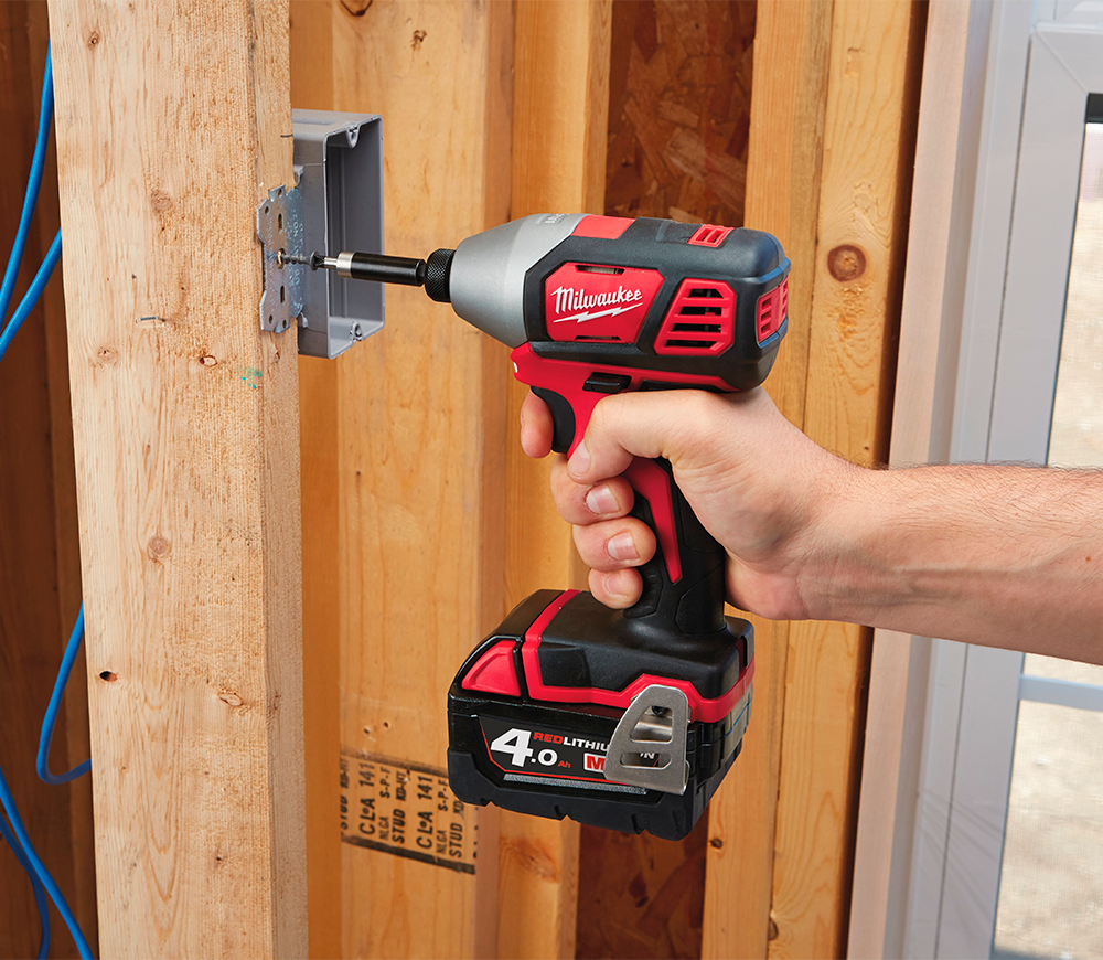 Set de unelte cu acumulator MILWAUKEE M18 BPP2C-402C-5