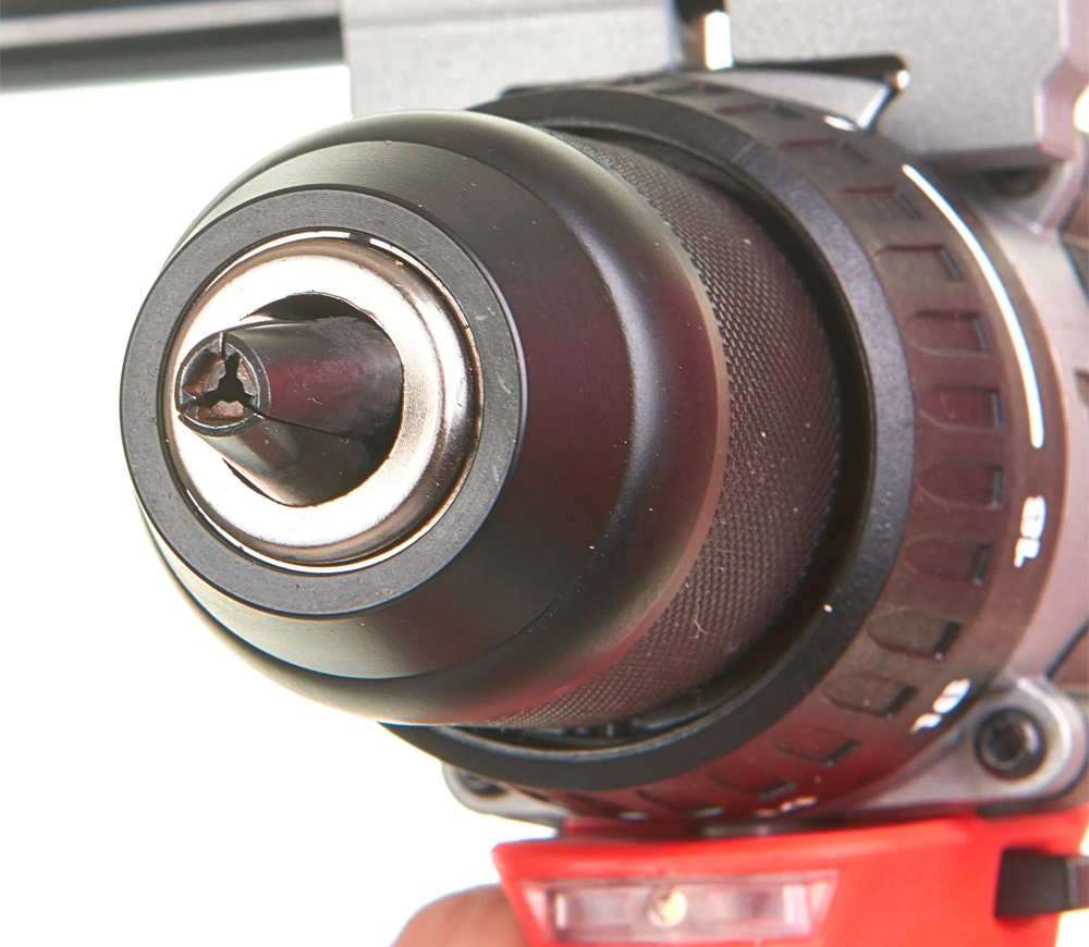 Mașină de înșurubat cu percuție cu acum. (fără bat) MILWAUKEE M18 BLPD2-0X 18V-4