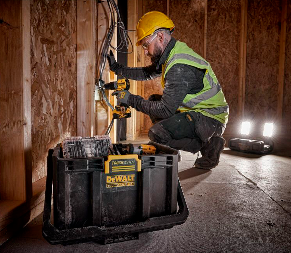 Cutie cu iluminare DEWALT DWST08061-1 Plastic-12