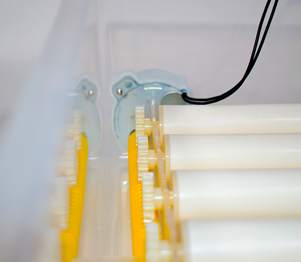 Incubator Demetra DM-120 120 de ouă-4