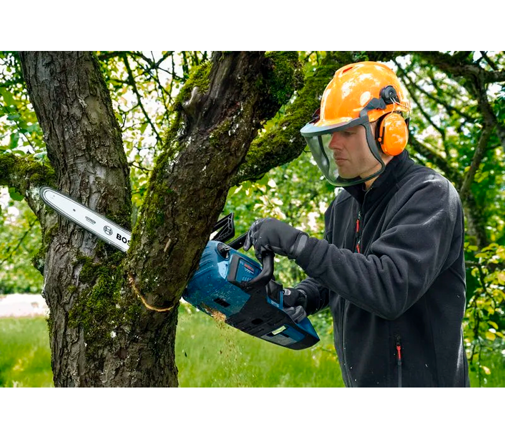 Fierăstrău cu lanț cu acumulator (fără bat) BOSCH GKE 18V-40 400mm 18V-3