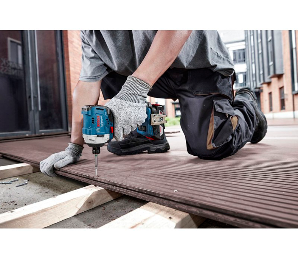 Șurubelnița cu acumulator сu impact (fără bat.) BOSCH GDR 18V-215 18V-2