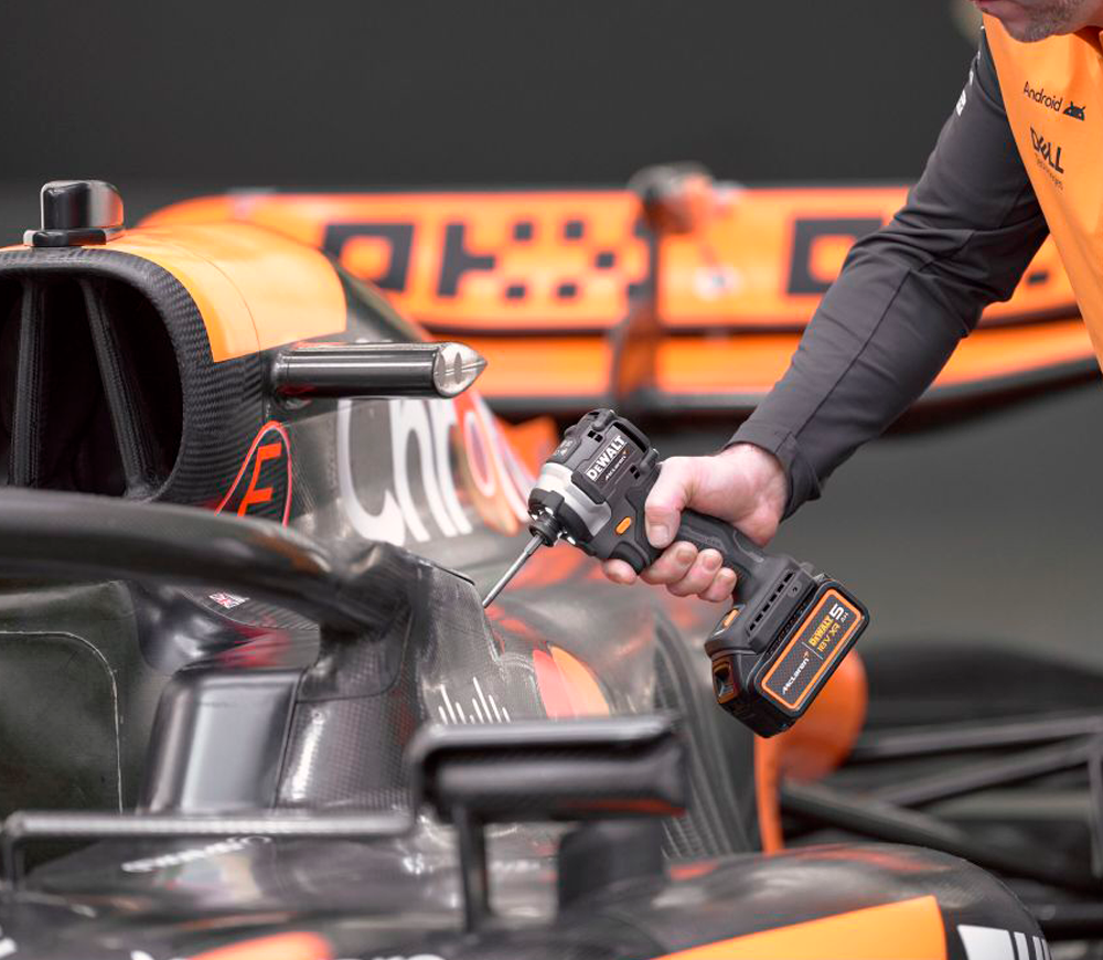 Набор аккумуляторных инструментов DEWALT McLaren F1 Team DCK200MM2T-QW-10