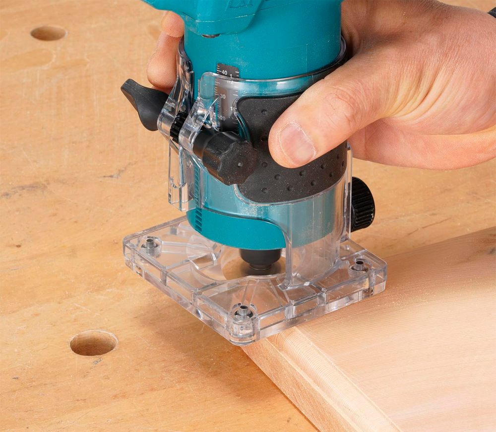 Mașină de frezat cu acumulator (fără bat) MAKITA DRT52Z  18V-8