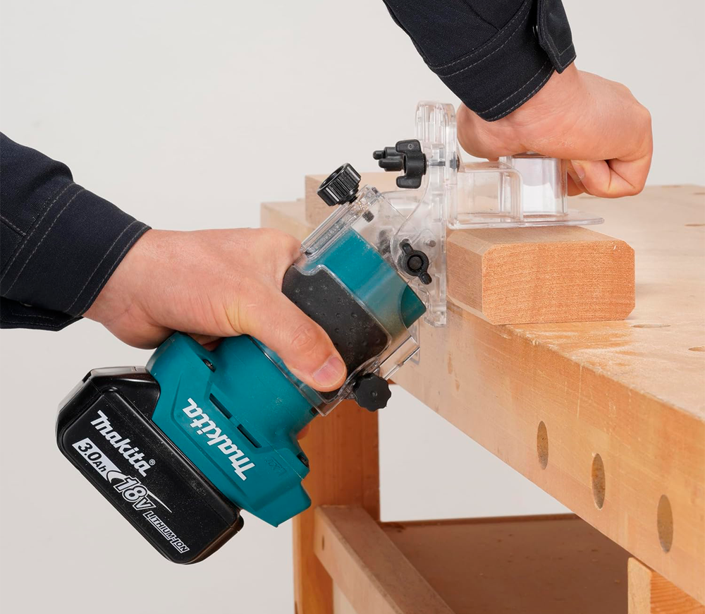 Mașină de frezat cu acumulator (fără bat) MAKITA DRT52Z  18V-9