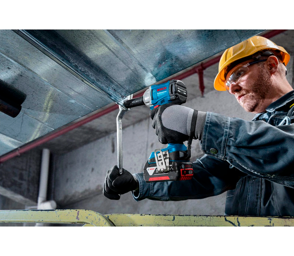 Masina de insurubat cu impact cu acum. BOSCH GDS 18V-350 18V 4Ah 350Nm-6