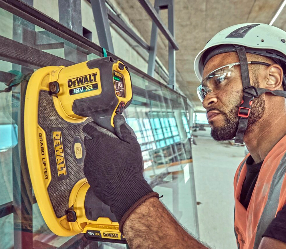 Ventuză cu vid cu acumulator (fără bat) DEWALT DCE590N-XJ 120kg 18V-9
