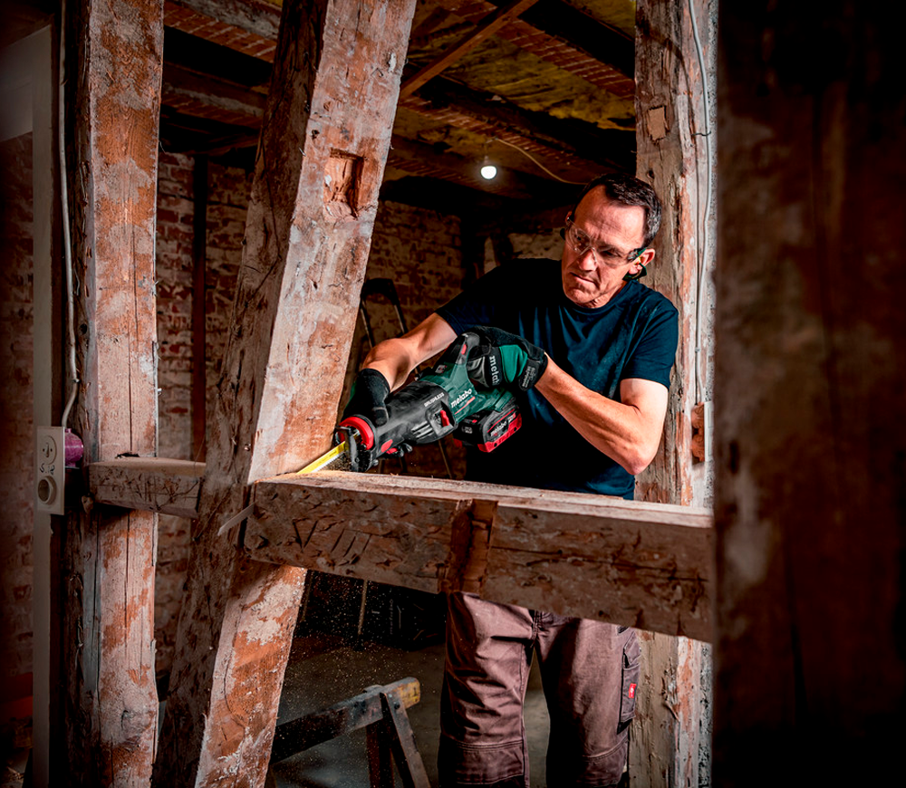 Сабельная пила аккумуляторная METABO SSEP 18 LT BL 18В-4
