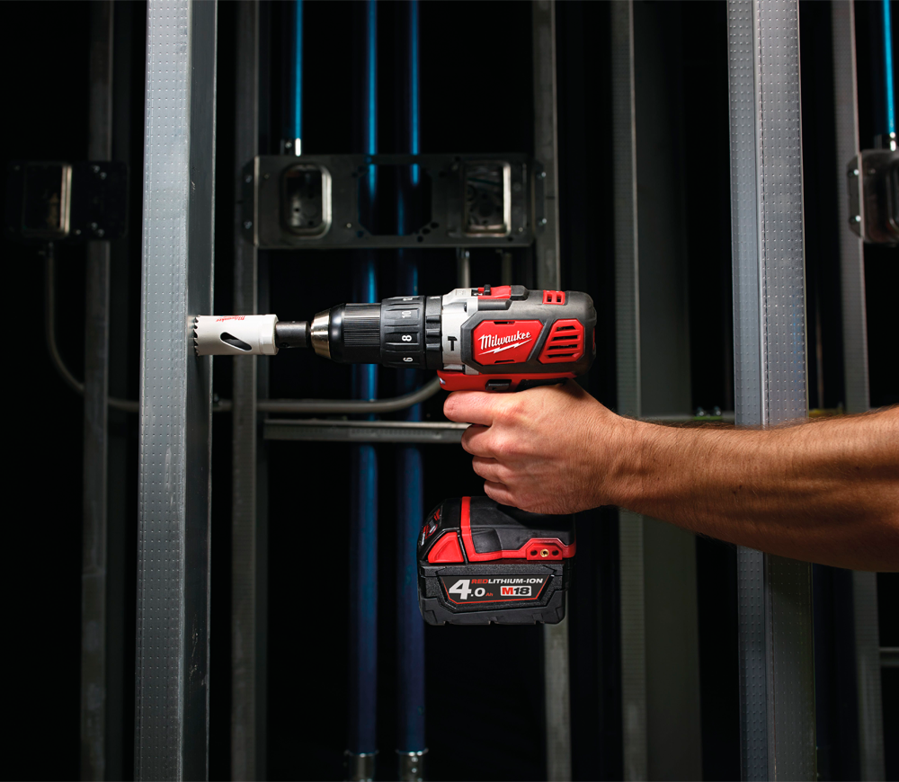 Mașină de înșurubat cu percuție cu acum. (fără bat) MILWAUKEE M18 BPD-0 18V-5