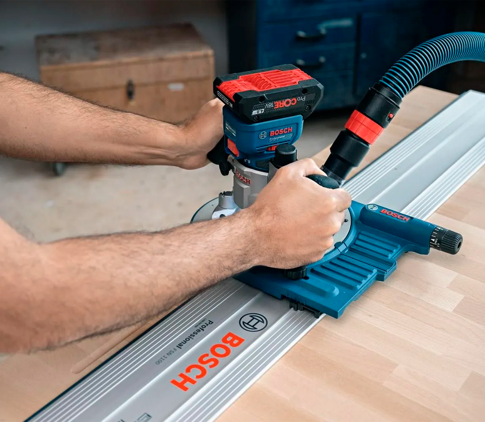 Mașină de frezat cu acumulator BOSCH GKF 18V-8 (Solo) 18V-8