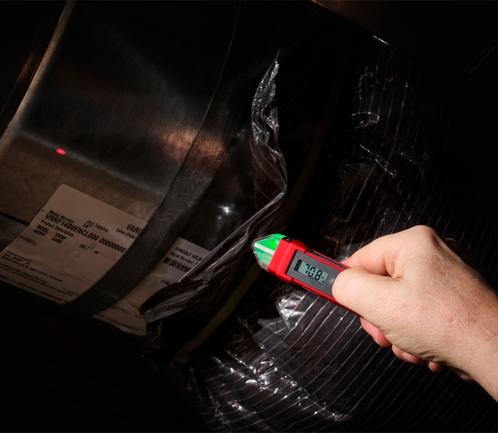 Detector de tensiune cu termometru IR MILWAUKEE 2225-20-3