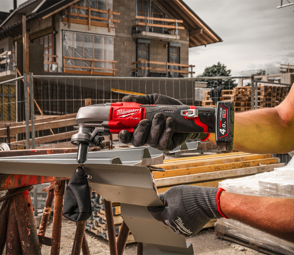 Foarfecă electrică de tip ronțăit (fara bat) MILWAUKEE M12 FNB16-0 12V-6