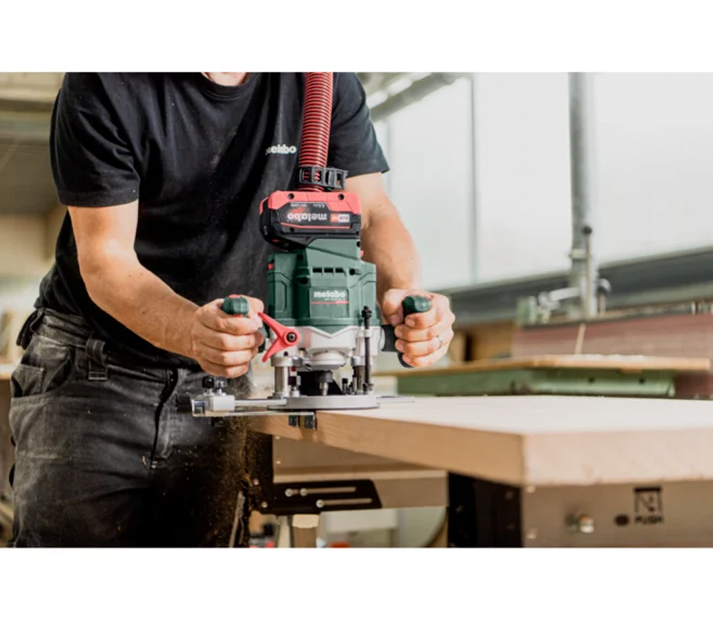Фрезер аккумуляторный (без АКБ) METABO OFV 18 LTX BL 12 18В-3
