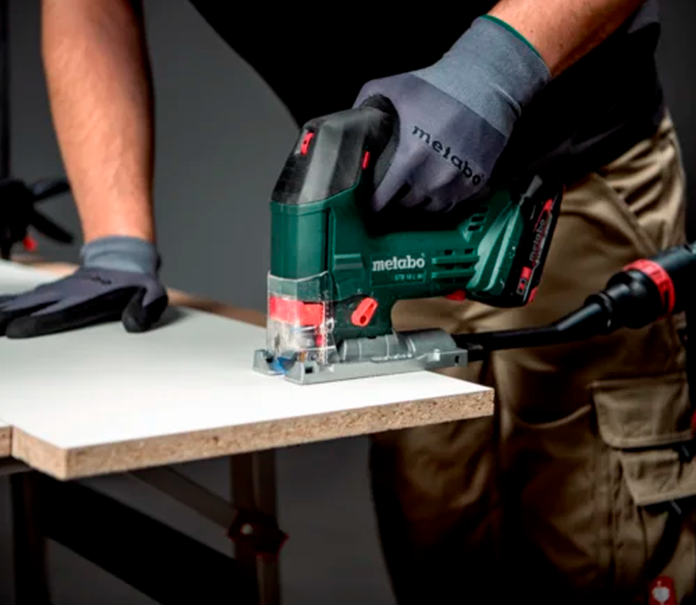 Fierăstrău pendular cu acumulator (fara bat) METABO STB 18 L 90 18V-4