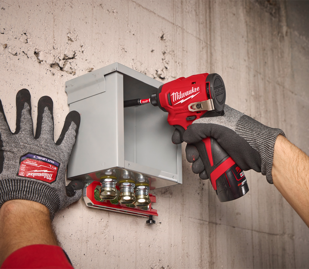 Набор аккумуляторных инструментов MILWAUKEE M12 BLPP2D-202B-3