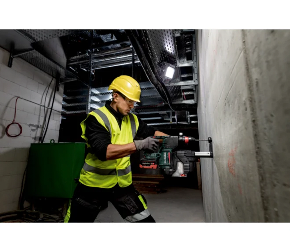 Перфоратор аккумуляторный (без АКБ) METABO KH 18 LTX BL 24 Q + ISA 2.2Дж 18В-2
