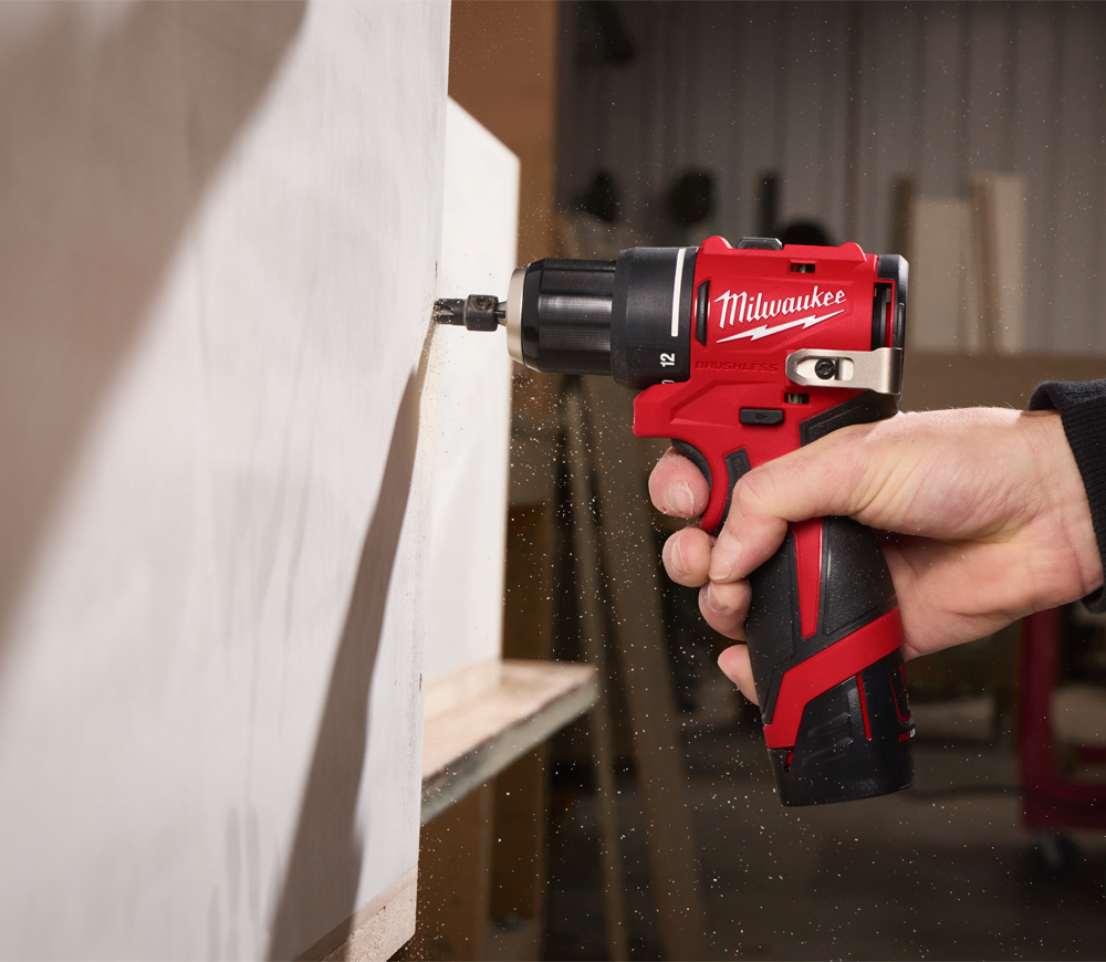 Mașină de înșurubat cu acumulator MILWAUKEE 4933499686 12V 2Ah-8
