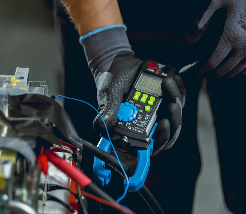 Clește de măsurat curentul HOEGERT HT1E620 0/600V 0/600A-6